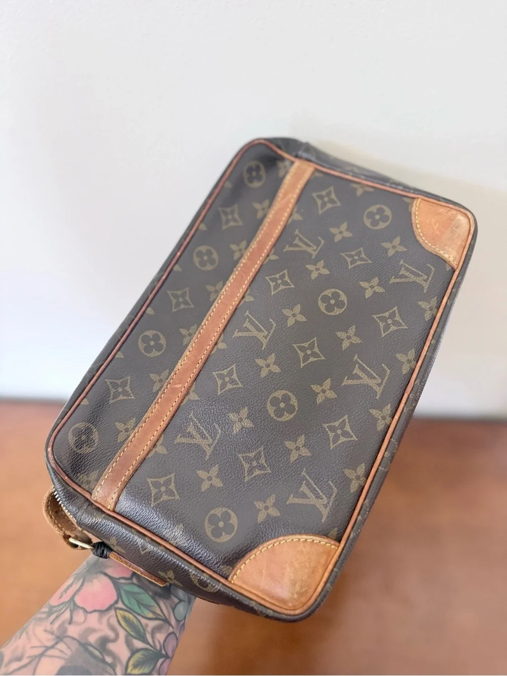 Vintage Authentic Louis Vuitton Monogram Trocadero 23 Canvas Leather Shoulder